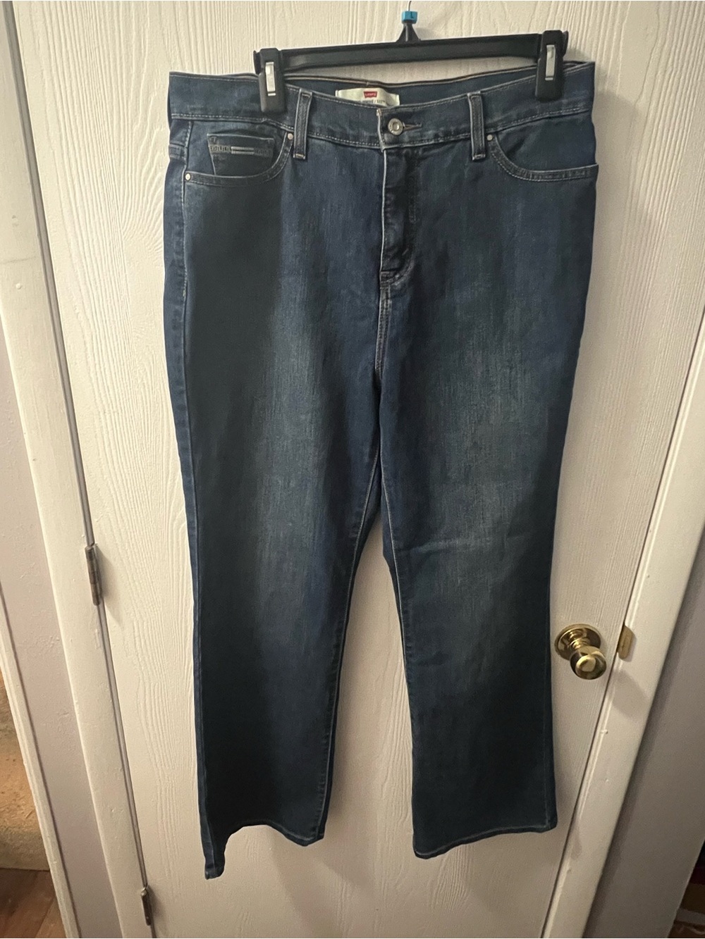Women’s Levi’s Jeans in Dark Blue Denim